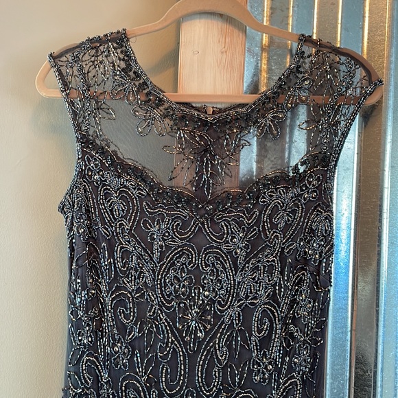 MOTHER OF THE BRIDE DRESS - Picture 2 of 6